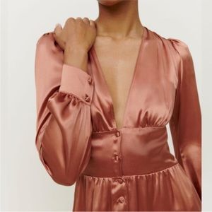 Reformation Nicola dress new with tags! With a small rip….